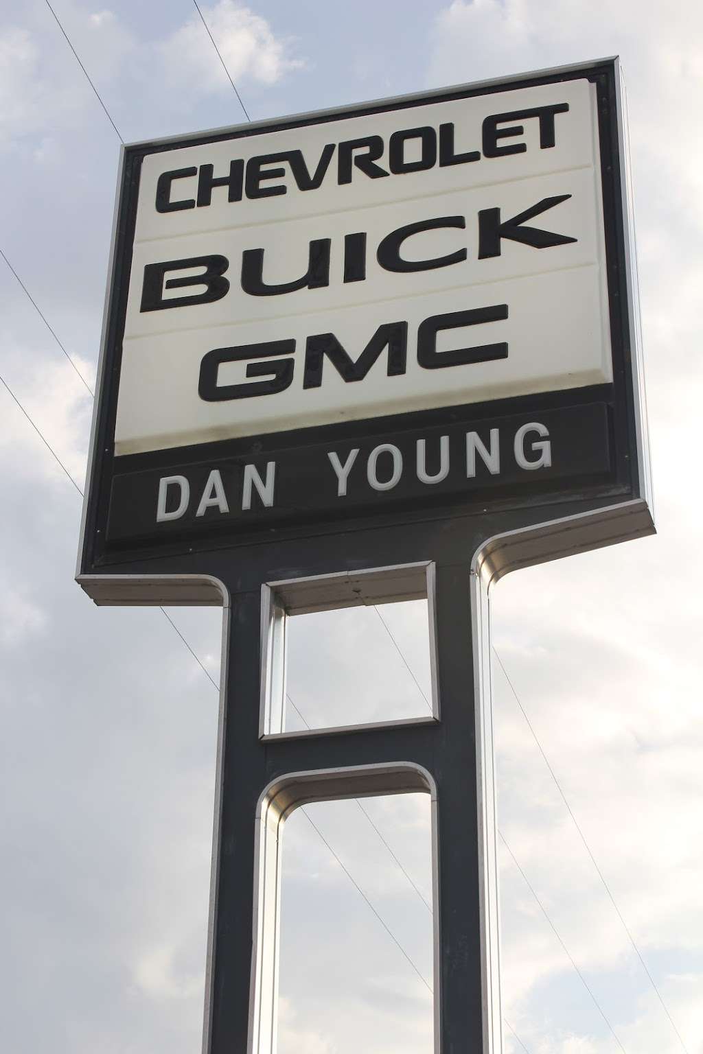Dan Young Chevrolet Buick GMC | 875 E Jefferson St, Tipton, IN 46072, USA | Phone: (765) 675-7434