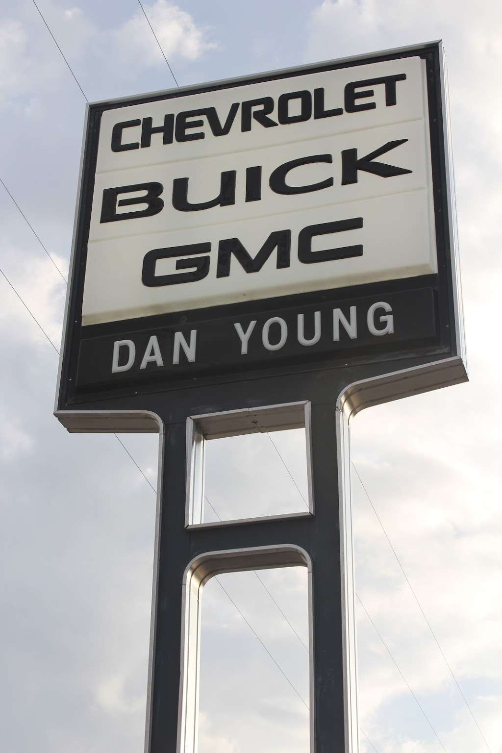 Dan Young Chevrolet Buick GMC | 875 E Jefferson St, Tipton, IN 46072 | Phone: (765) 675-7434