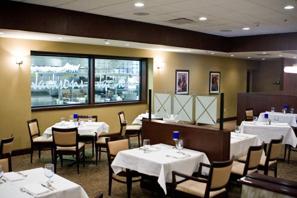 DoubleTree by Hilton Hotel Pittsburgh Airport | 8402 University Blvd, Moon Twp, PA 15108, USA | Phone: (412) 329-1400