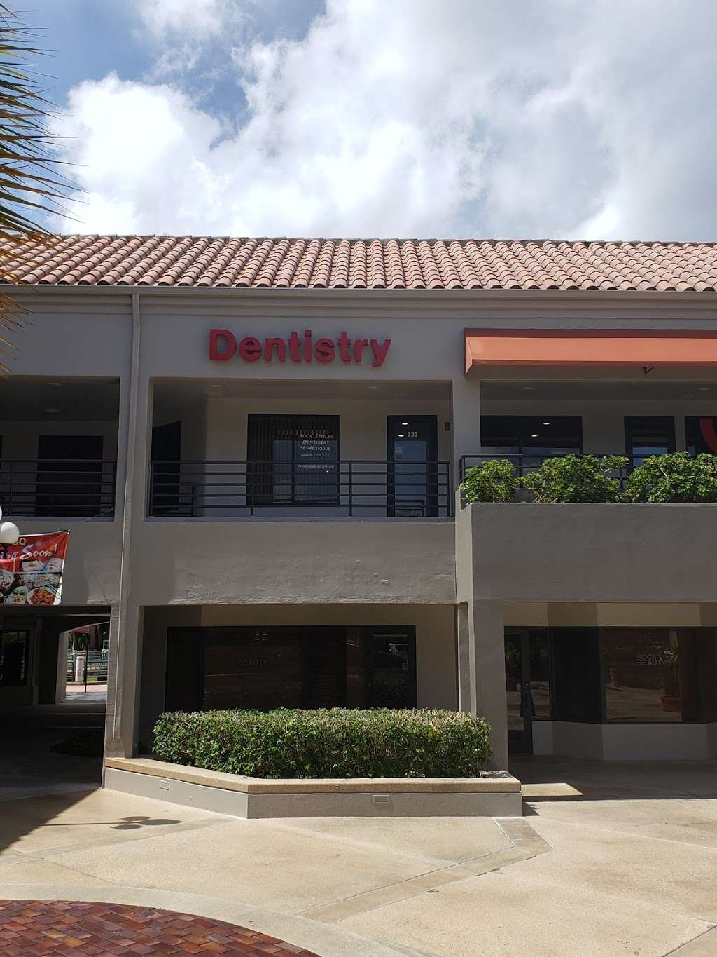 Boca Smiles Dentistry - Raymond T. Lee, DDS | 7840 Glades Rd #235, Boca Raton, FL 33434, USA | Phone: (561) 482-2005