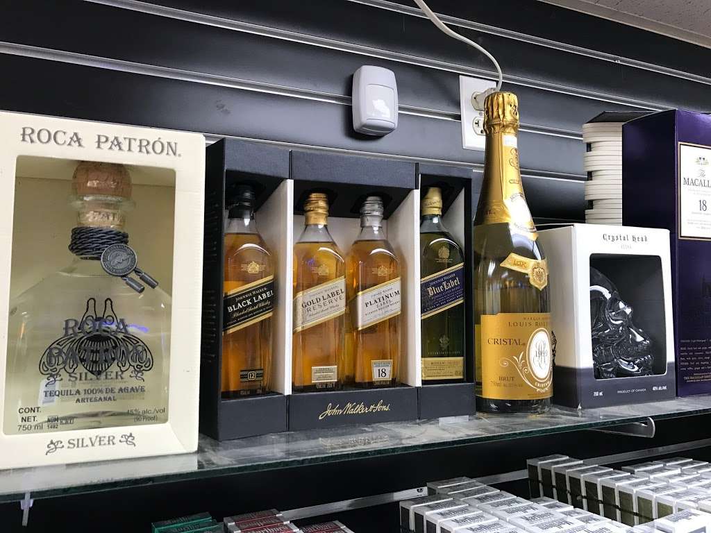 Michaels Fine Wines & Liquors | 411 Waverley Oaks Rd # 111, Waltham, MA 02452 | Phone: (781) 893-2011