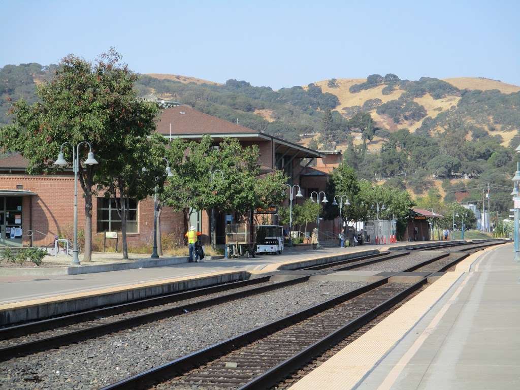 Amtrak - Martinez Station | Martinez, CA 94553