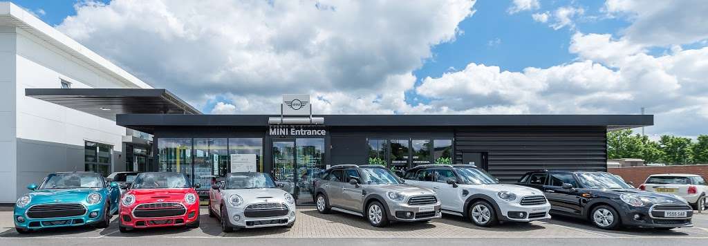 Barons Borehamwood MINI | Stirling Way, Borehamwood WD6 2BT, UK | Phone: 020 3733 6191