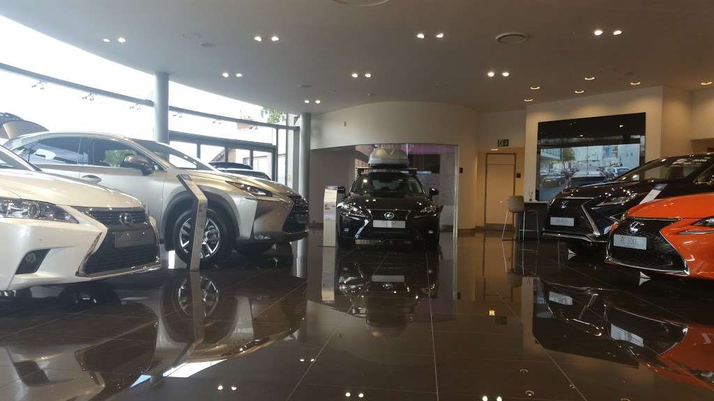 Lexus Woodford | 536-564 High Rd, Woodford, Woodford Green IG8 0PR, UK | Phone: 020 3733 8161