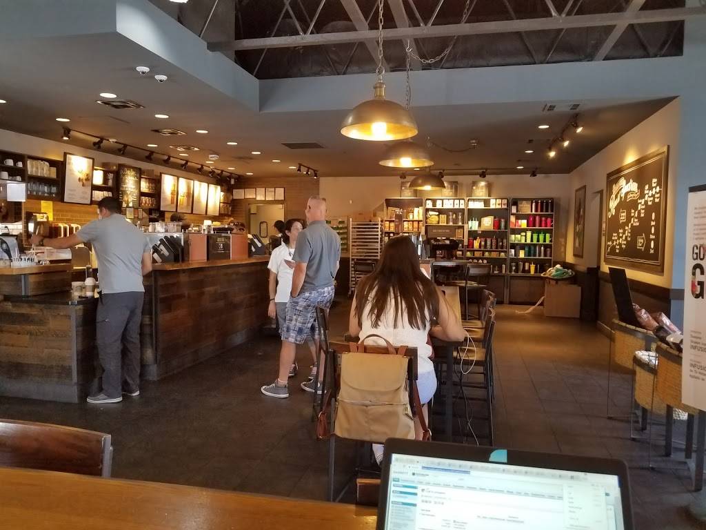 Starbucks | 6015 N Mesa St, El Paso, TX 79912, USA | Phone: (915) 581-6002