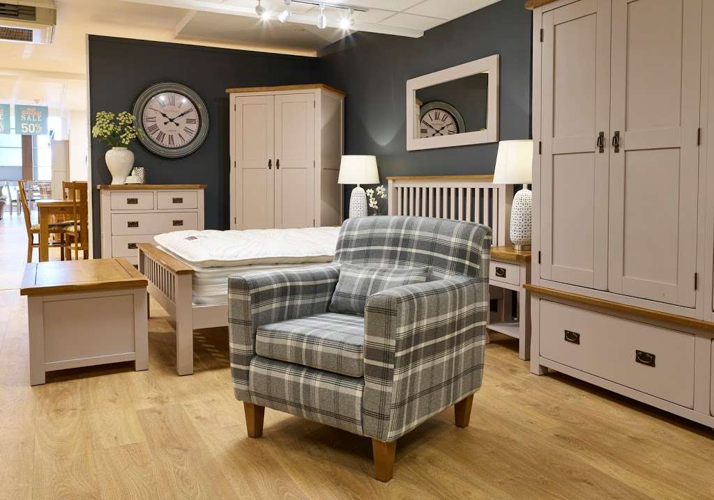 Oak Furnitureland | Brent South Shopping Park, Tilling Rd, London NW2 1LS, UK | Phone: 020 3906 1890