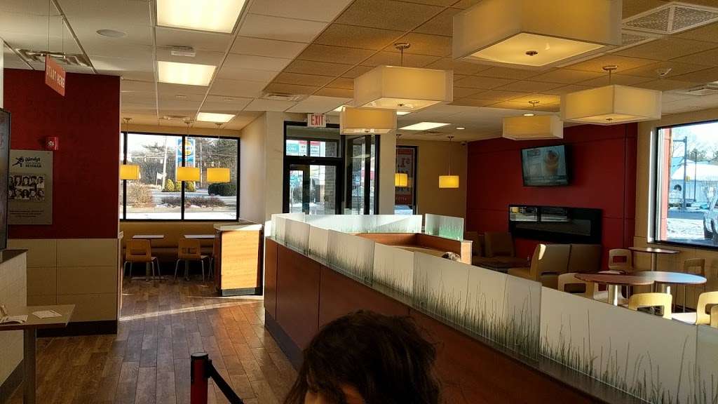 Wendys | 3 Robert F Toner Blvd, Attleboro Falls, MA 02763, USA | Phone: (508) 643-2573