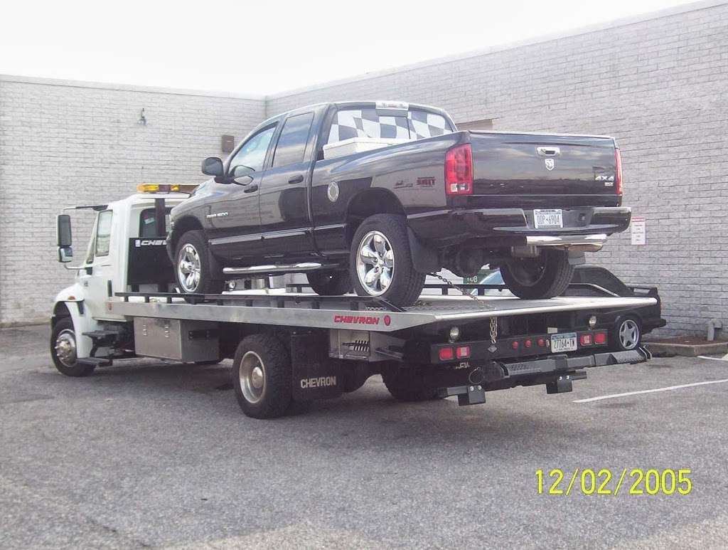 SJS Towing & Recovery | 606 Wantagh Ave, Levittown, NY 11756, USA | Phone: (516) 731-1200