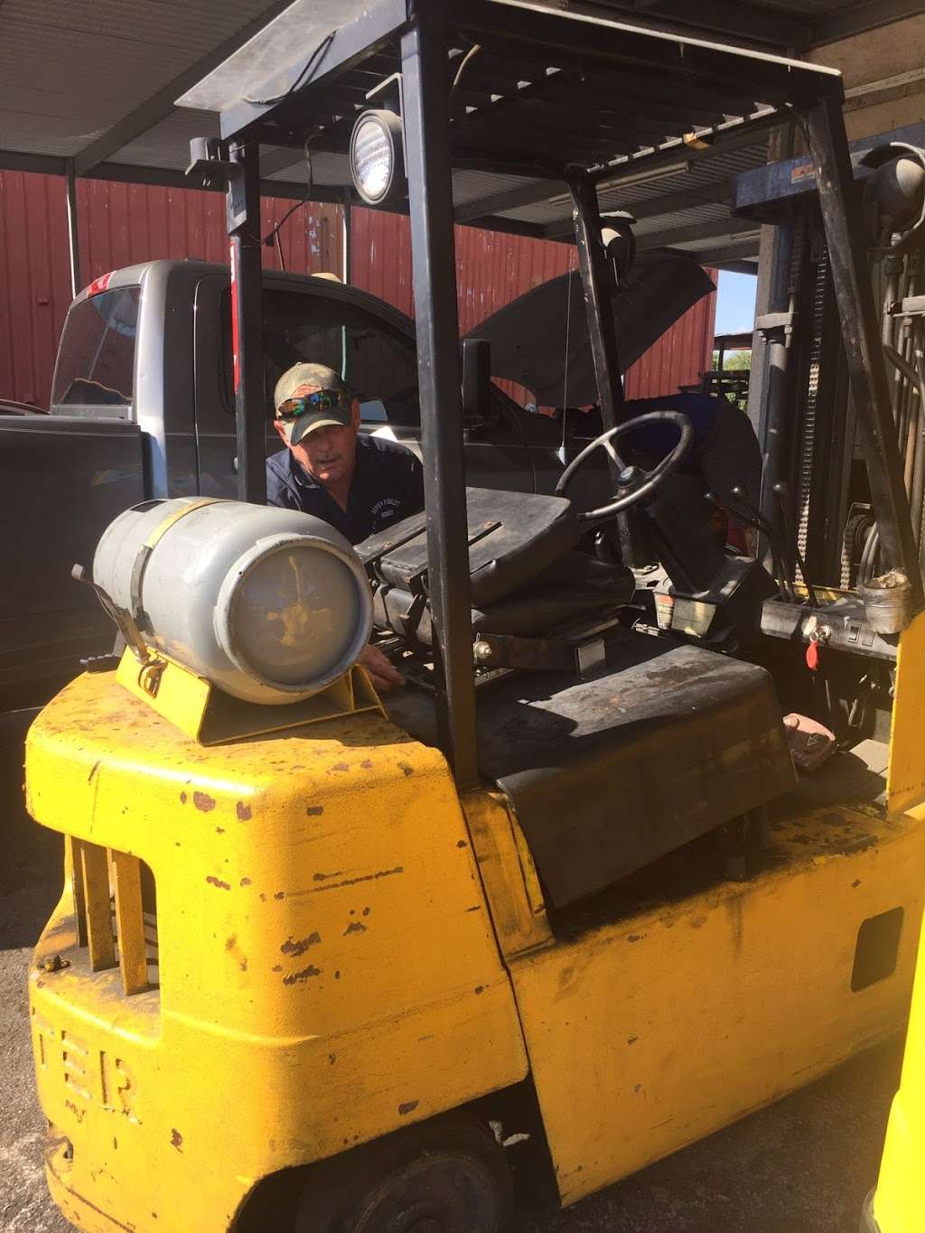 Kevins Forklift Services | 2414 Lufkin Ln, Deer Park, TX 77536 | Phone: (281) 476-9840