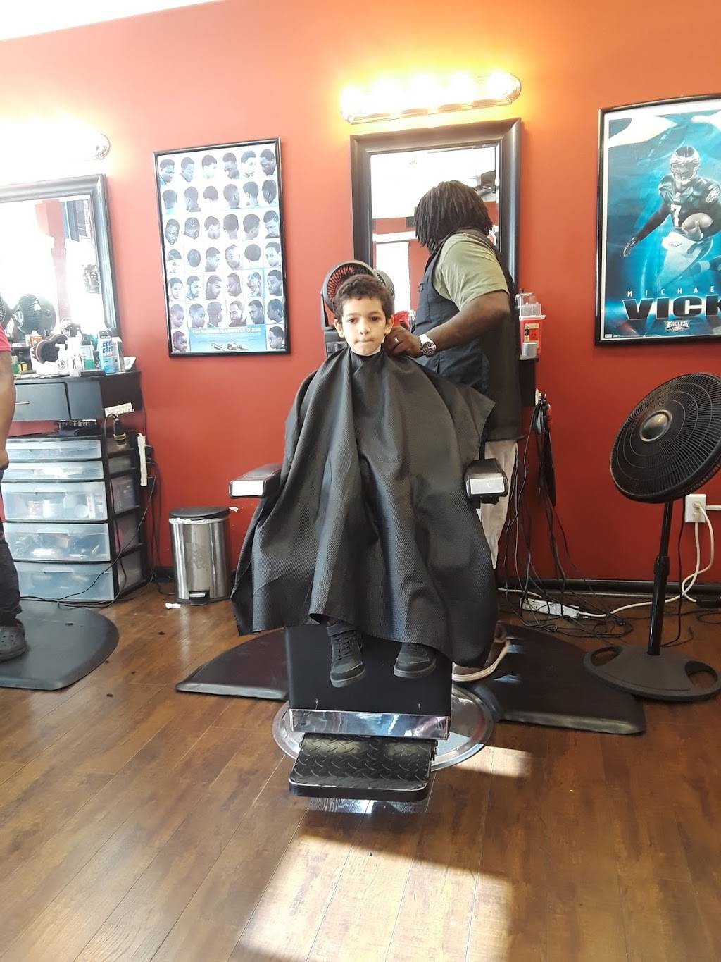 Centerstage Barbershop | 1141 Kendall Town Blvd # 3, Jacksonville, FL 32225, USA | Phone: (904) 374-3488