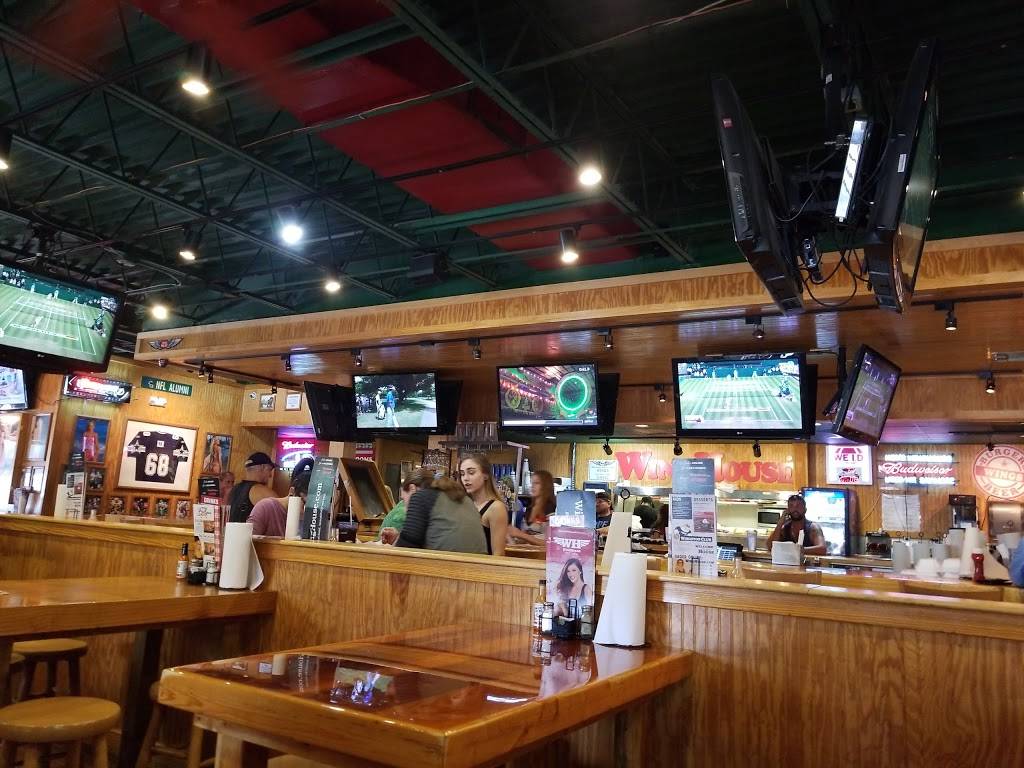 The WingHouse of Brandon | 5003 US-301, Tampa, FL 33610, USA | Phone: (813) 490-9464