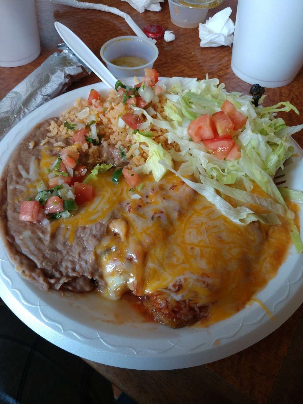 El Chilito Restaurant | 12812 Paramount Blvd, Downey, CA 90242, USA | Phone: (562) 923-1192