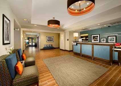 Hampton Inn & Suites Schererville | 1904 US-41, Schererville, IN 46375 | Phone: (219) 440-7591