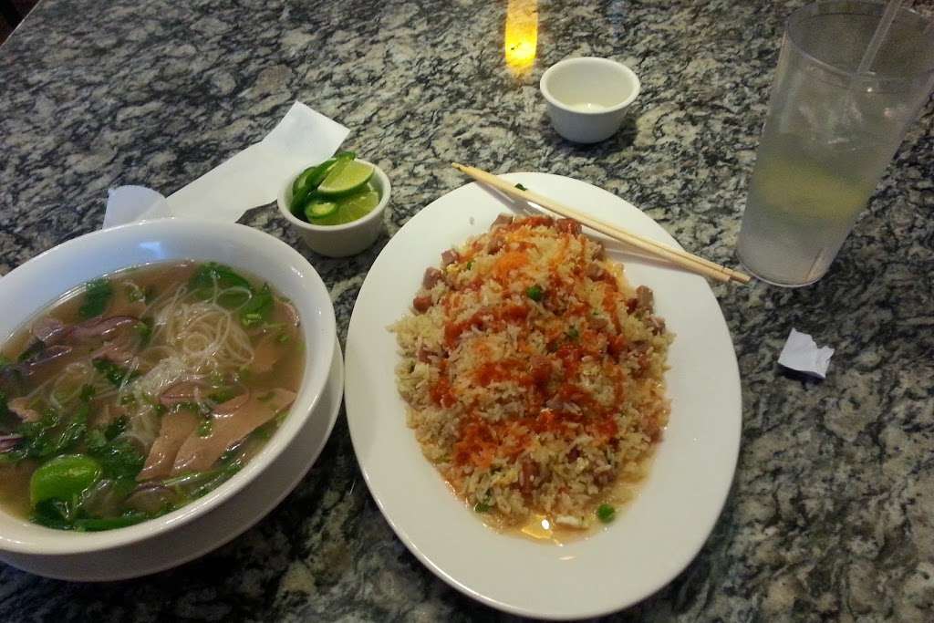 Pho Apple | 5930 W Park Blvd #400, Plano, TX 75093, USA | Phone: (972) 250-6500