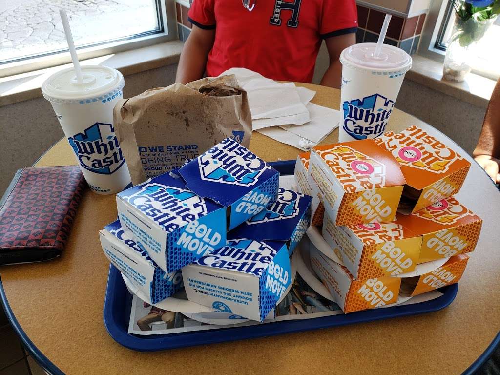 White Castle | 7550 Harlem Ave, Chicago, IL 60631, USA | Phone: (773) 763-7895