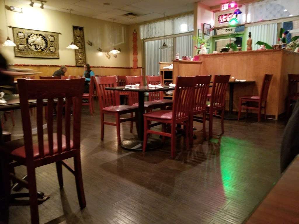 Jasmine Thai Restaurant | 4825 E 96th St, Indianapolis, IN 46240 | Phone: (317) 848-8950