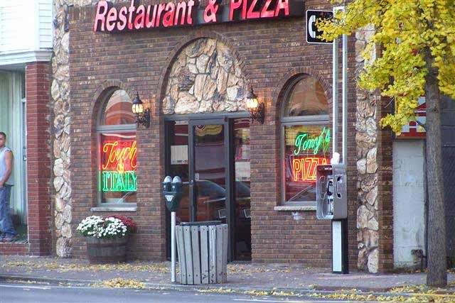 Tonys Pizza | 264 Wanaque Ave, Pompton Lakes, NJ 07442, USA | Phone: (973) 835-3353
