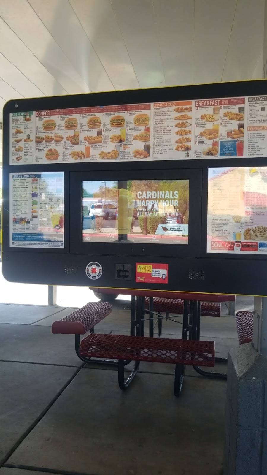 Sonic Drive-In | 3033 E McKellips Rd, Mesa, AZ 85213, USA | Phone: (480) 854-9101