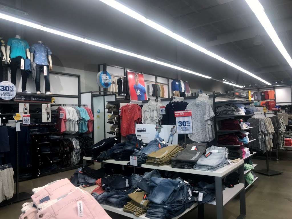 Old Navy | 649 W Edgar Rd, Linden, NJ 07036, USA | Phone: (908) 862-6167