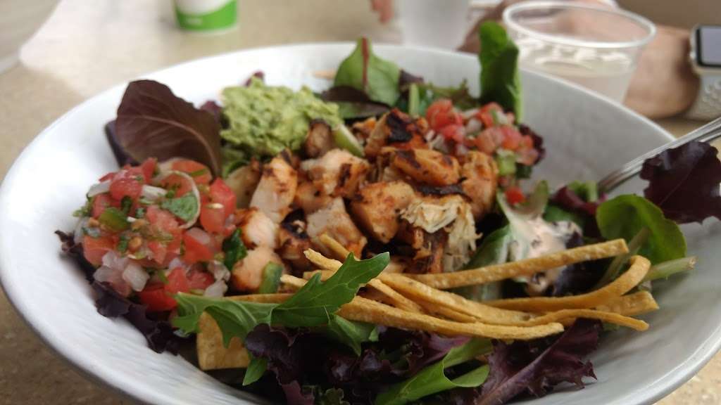 Rubios Coastal Grill | 110 Hidden Valley Pkwy Suite G, Norco, CA 92860, USA | Phone: (951) 898-3591