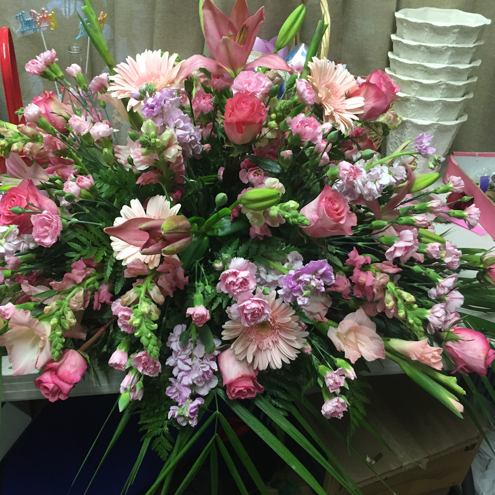 Judys flowers | 8714 East Avenue T d, Littlerock, CA 93543 | Phone: (661) 441-0358