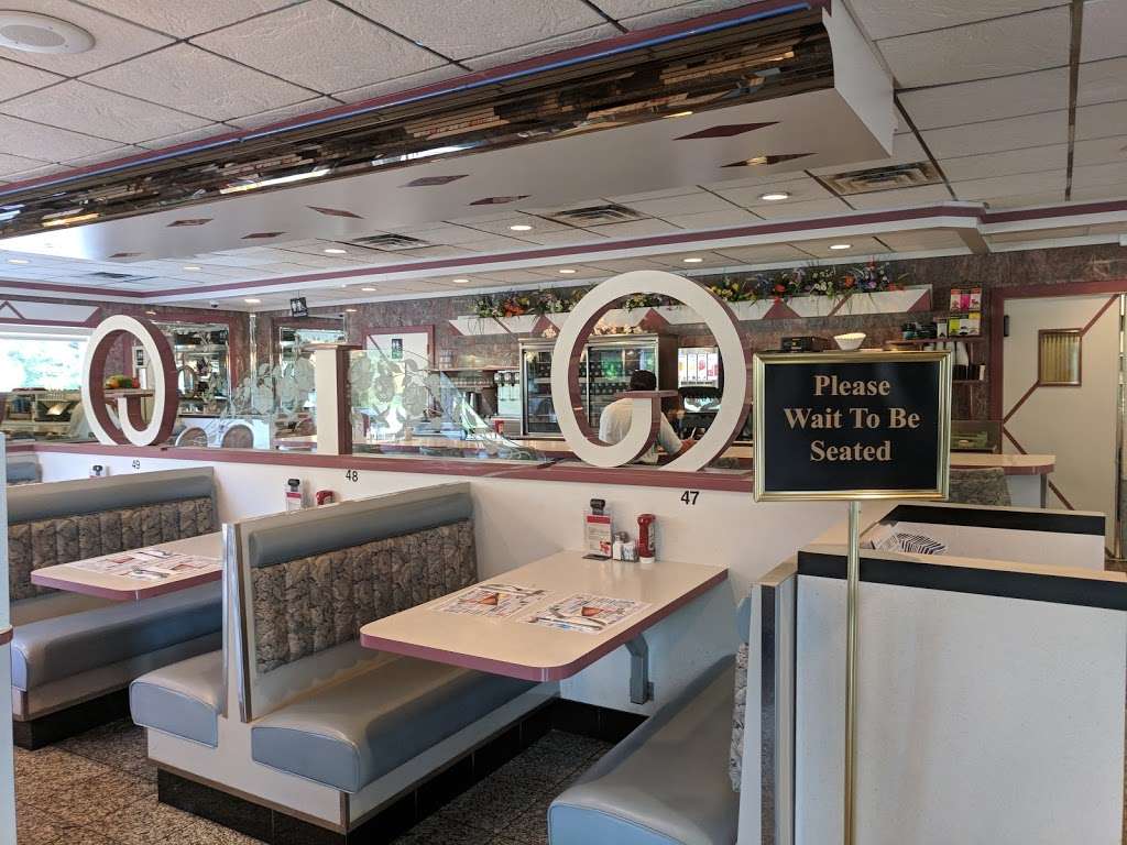 Galloway Diner | 245 W White Horse Pike, Absecon, NJ 08205, USA | Phone: (609) 593-6887