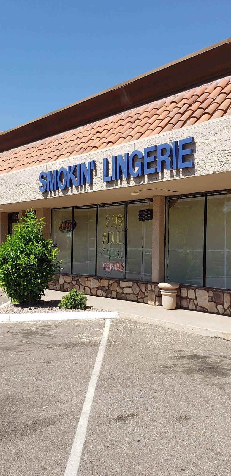 Smokin Lingerie | 1450 N Scottsdale Rd, Tempe, AZ 85281, USA | Phone: (480) 941-5234