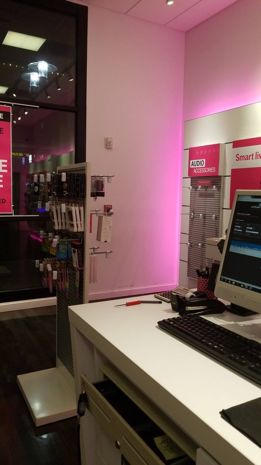 T-Mobile | 43813 Pacific Commons Blvd, Fremont, CA 94538, USA | Phone: (510) 683-6187