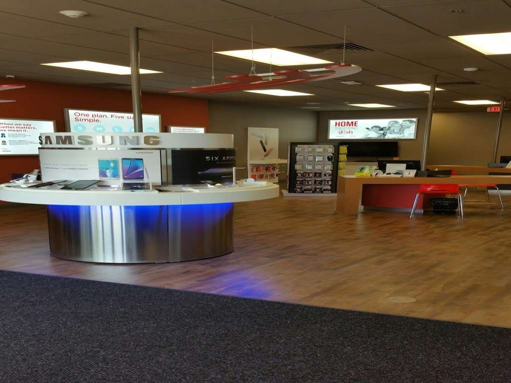 Verizon Authorized Retailer, TCC | 137 University Ave, Westwood, MA 02090, USA | Phone: (781) 467-1295