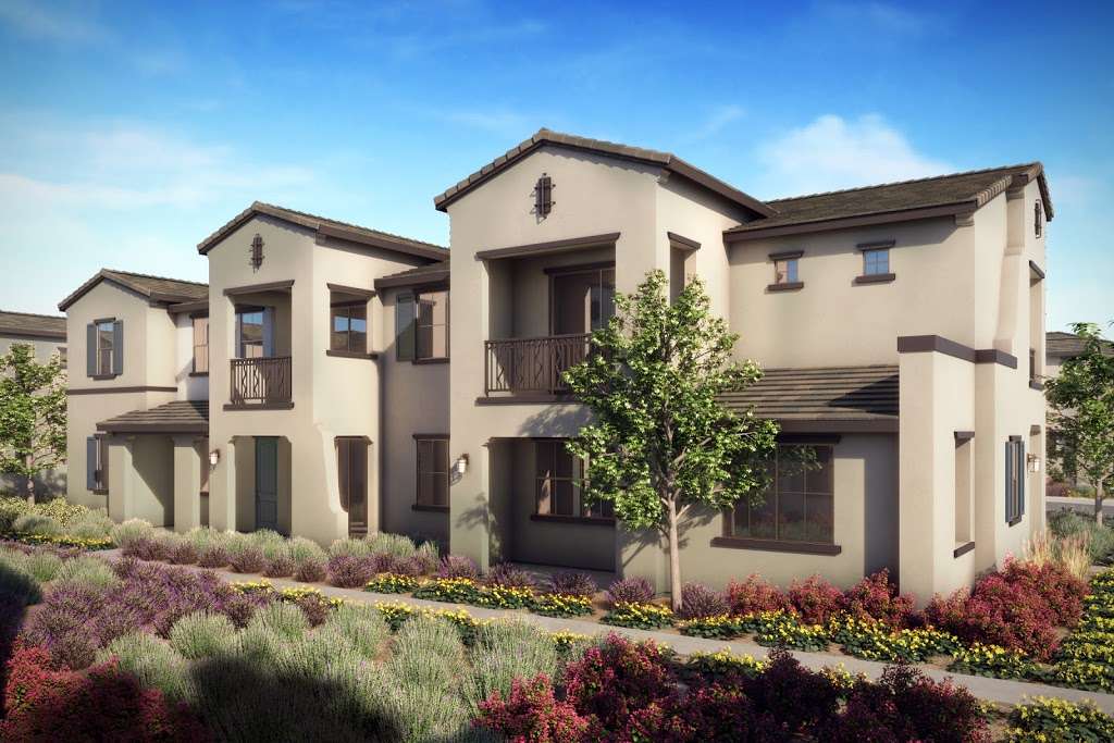 Shades Of Southmountain Condominiums | 3900 E Baseline Rd, Phoenix, AZ 85042, USA | Phone: (602) 875-0918