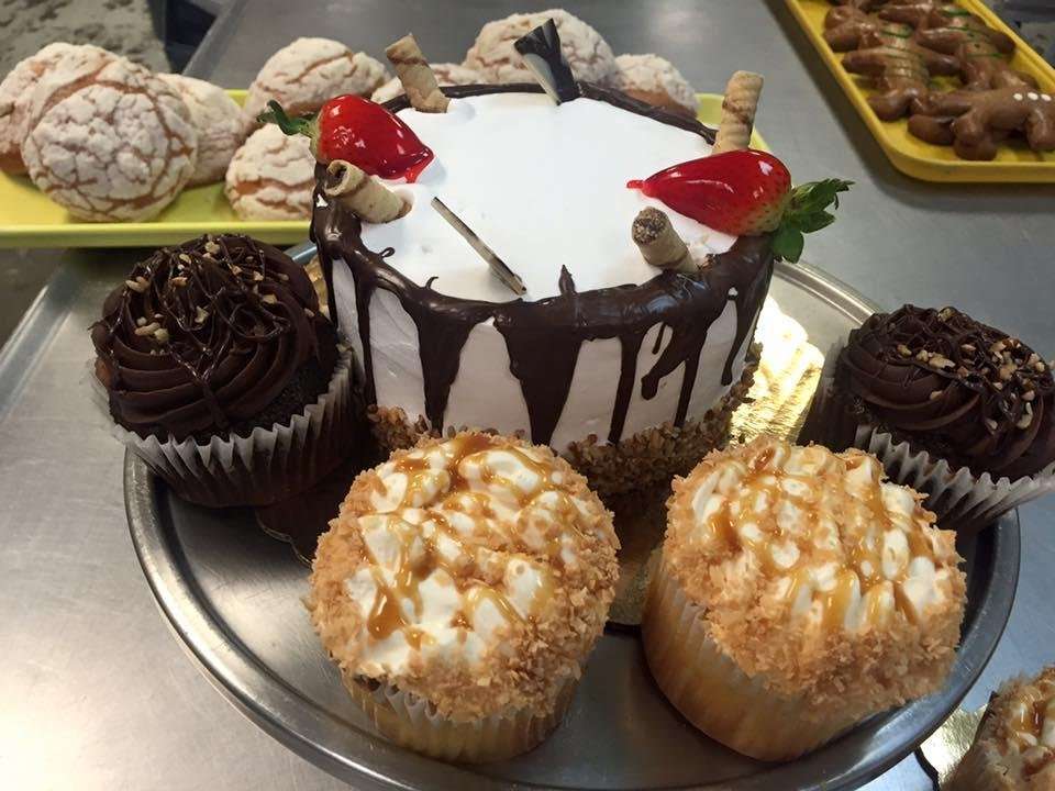 Pandoro Bakery | 10176 Veterans Memorial Dr, Houston, TX 77038, USA | Phone: (281) 416-5885