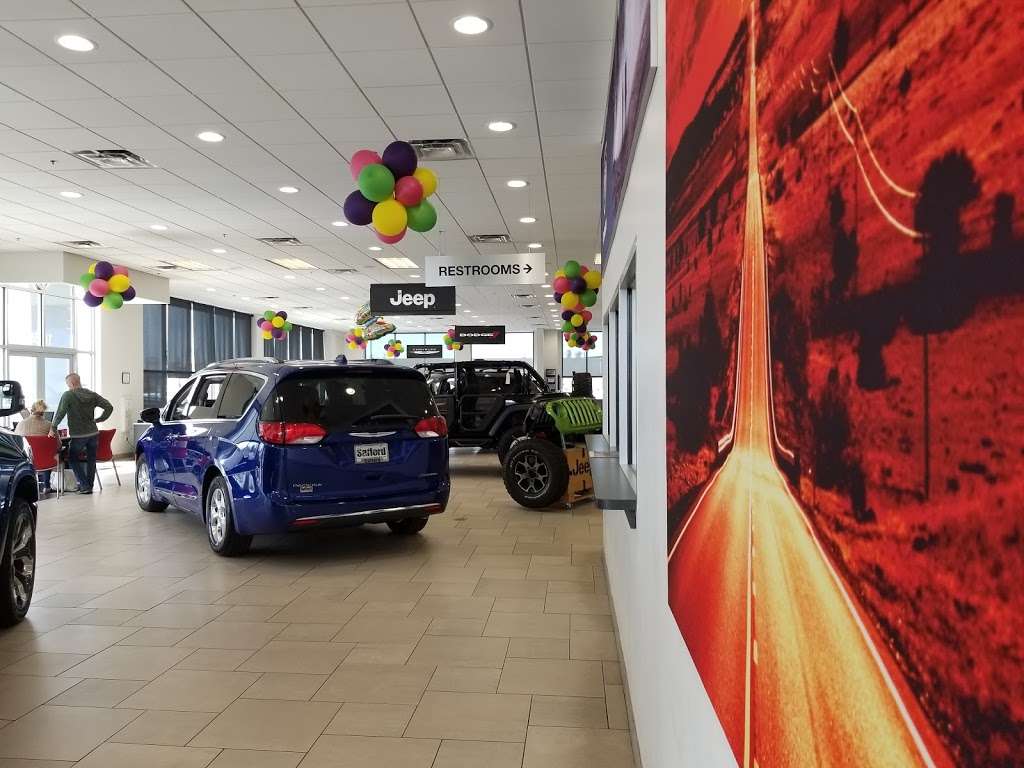 Safford Chrysler Jeep Dodge Ram Fiat of Winchester | 1659 Berryville Pike, Winchester, VA 22603, USA | Phone: (540) 667-5532