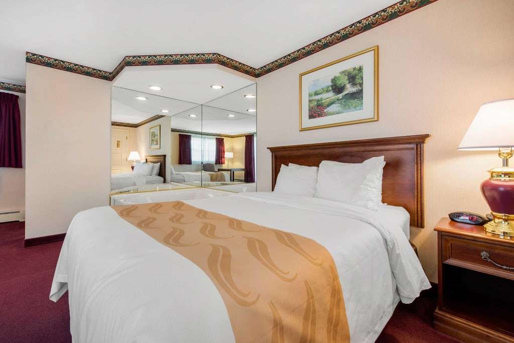 Quality Inn Breeze Manor | 16621 Lincoln Hwy, Breezewood, PA 15533, USA | Phone: (814) 735-4311