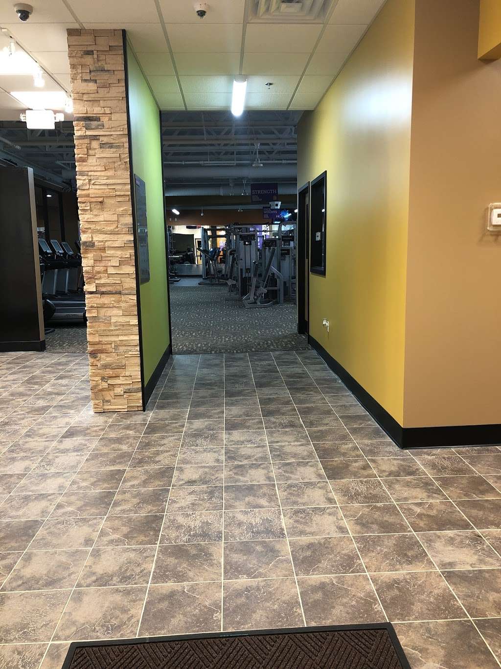 Anytime Fitness | 3256 Kirchoff Rd, Rolling Meadows, IL 60008, USA | Phone: (847) 957-1496