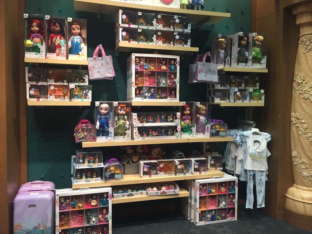 Disney Store | 9515 W Atlantic Blvd, Coral Springs, FL 33071, USA | Phone: (954) 255-8200