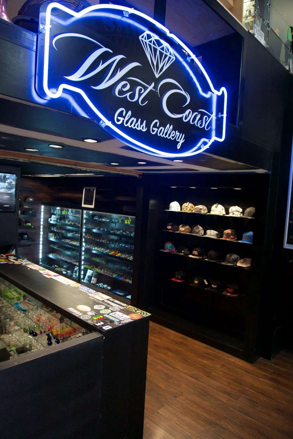 West Coast Glass Gallery | 1708 E Broadway, Long Beach, CA 90802, USA | Phone: (562) 432-5249