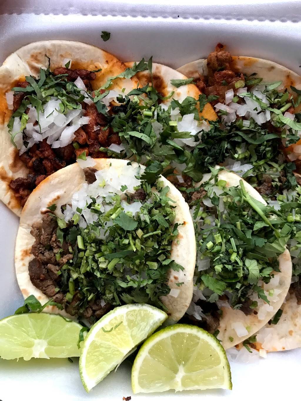 Tacos La Banqueta | 2007 Southeast Pkwy, Arlington, TX 76018, USA | Phone: (682) 276-1577