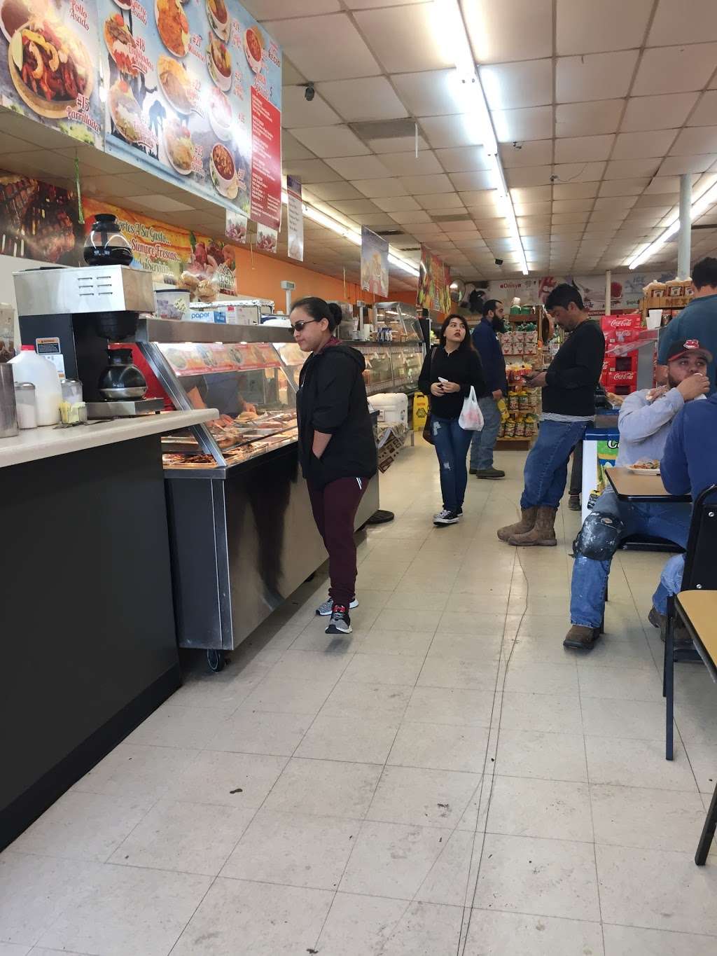 Regio Meat Market in 5829 W Airport Blvd, Houston, TX 77035, USA