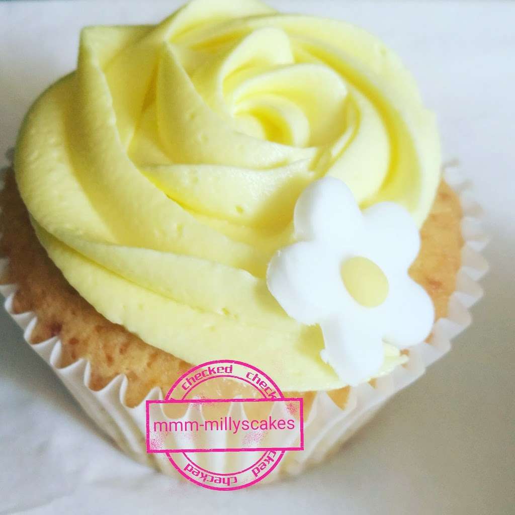 mmm-millyscakes | Stones Ave, Dartford DA1 5GE, UK | Phone: 07411 438065