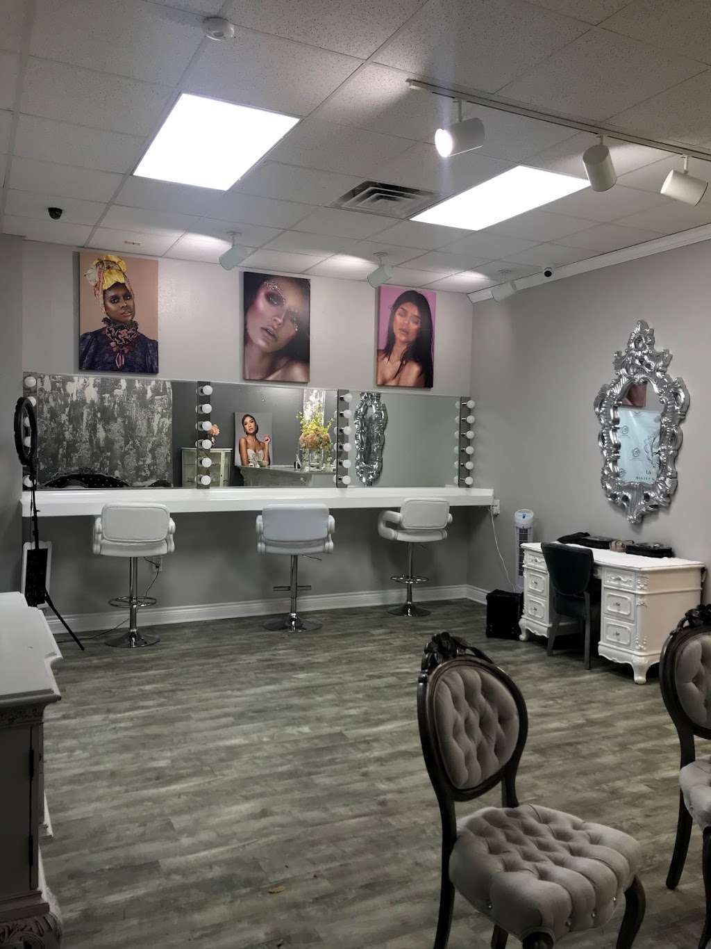 La Beautique Makeup & Beauty Lounge | 12340 Bandera Rd #106, Helotes, TX 78023, USA | Phone: (210) 467-5258