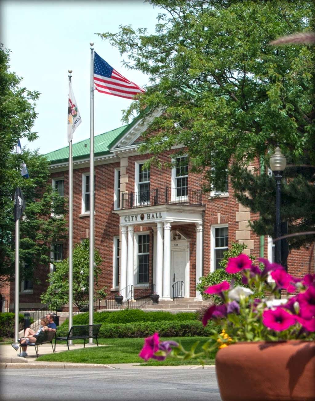 Wheaton City Hall | 303 W Wesley St, Wheaton, IL 60187, USA | Phone: (630) 260-2000