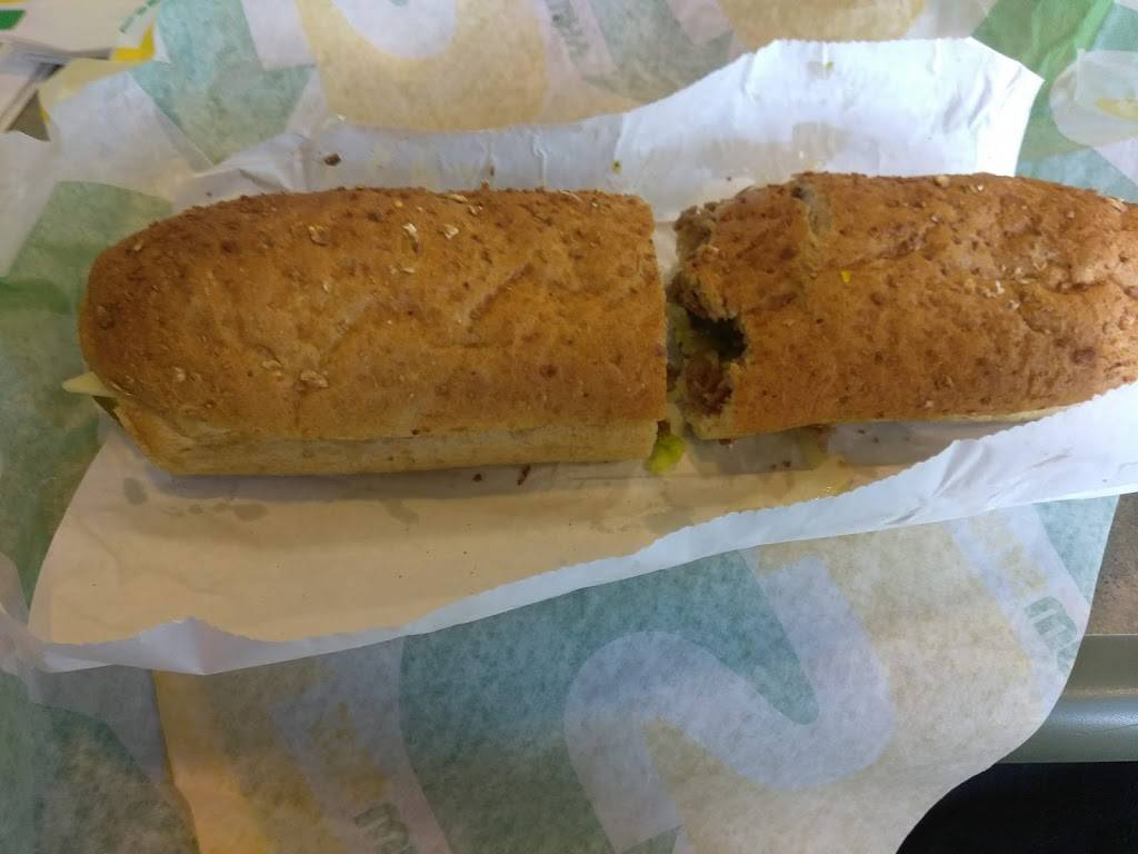 Subway | 7709 E Ben White Blvd Suite 300, Austin, TX 78741, USA | Phone: (512) 389-5011