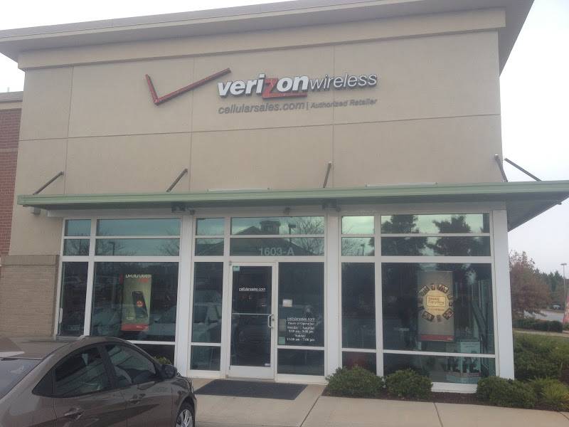 Verizon Authorized Retailer — Cellular Sales | 1600 New Garden Rd Ste A, Greensboro, NC 27410, USA | Phone: (336) 663-7421