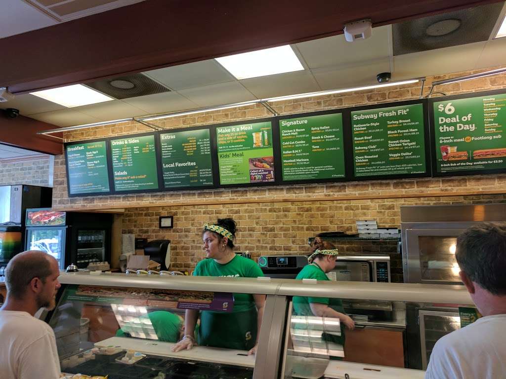 Subway Restaurants | 11020 Kentucky Springs Rd, Mineral, VA 23117, USA | Phone: (540) 894-5588