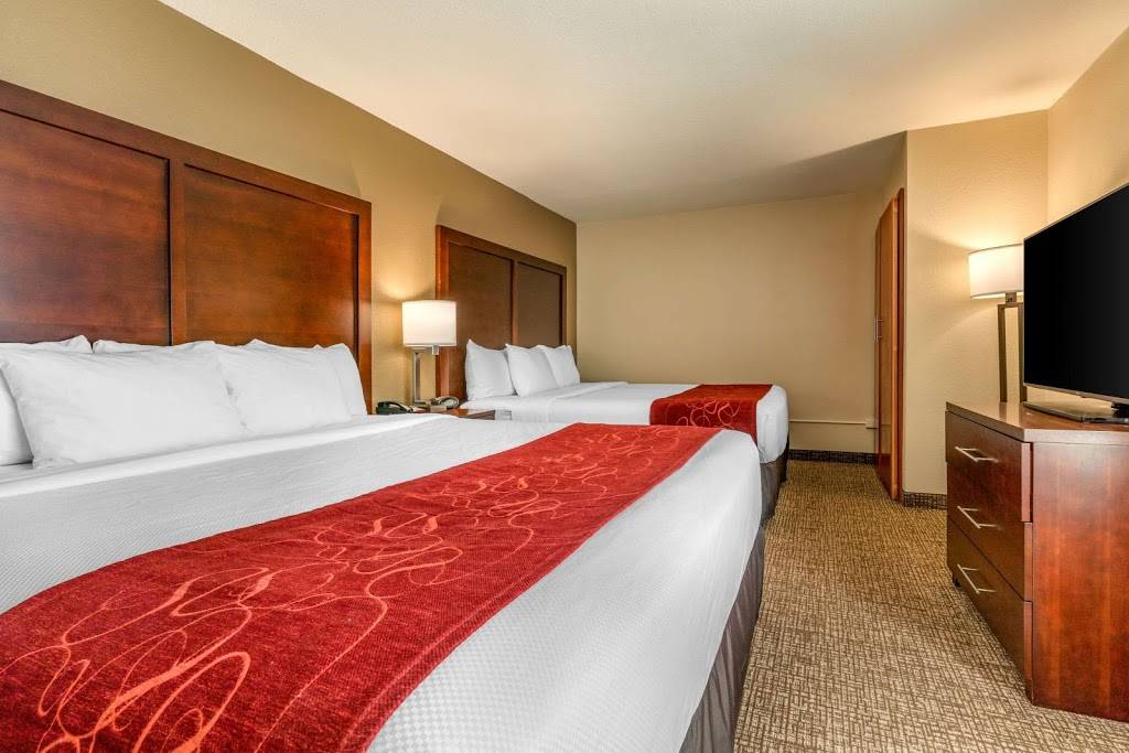 Comfort Suites Downtown Sacramento | 226 Jibboom St, Sacramento, CA 95814, USA | Phone: (916) 446-9400