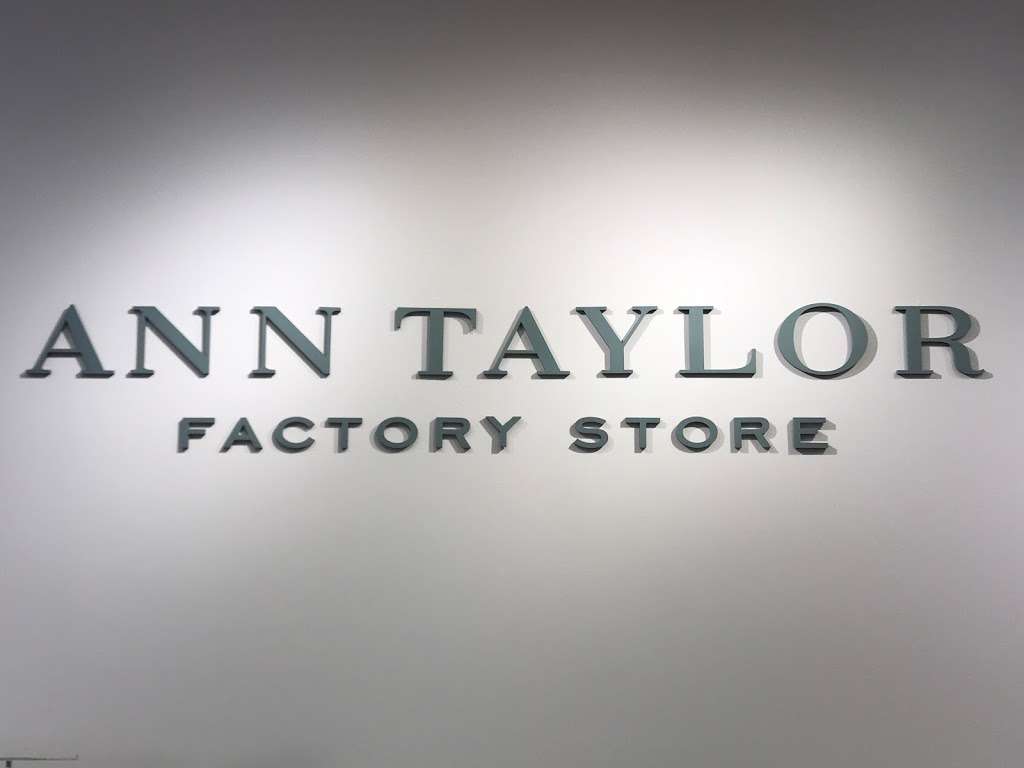 Ann Taylor Factory Store | 537 Monmouth Rd, Jackson, NJ 08527, USA | Phone: (732) 928-7012
