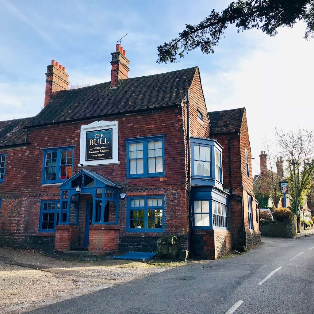 The Bull Inn Limpsfield | High St, Limpsfield, Oxted RH8 0DR, UK | Phone: 01883 713469