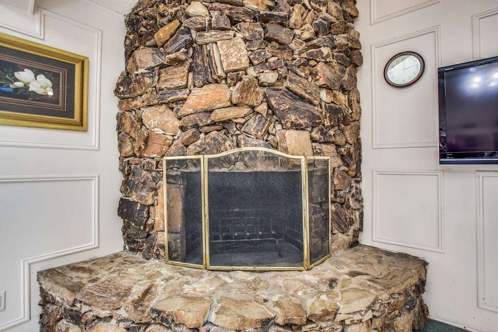 Avendelle Assisted Living on Merriman | 7125 Merriman Pkwy, Dallas, TX 75231, USA | Phone: (214) 893-2273