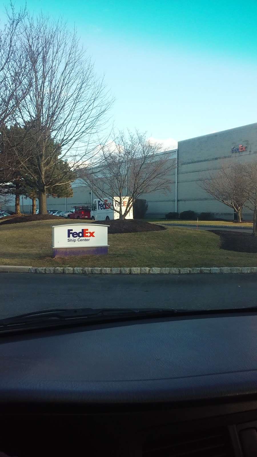 FedEx Ship Center | 126 N Commerce Way, Bethlehem, PA 18017 | Phone: (800) 463-3339