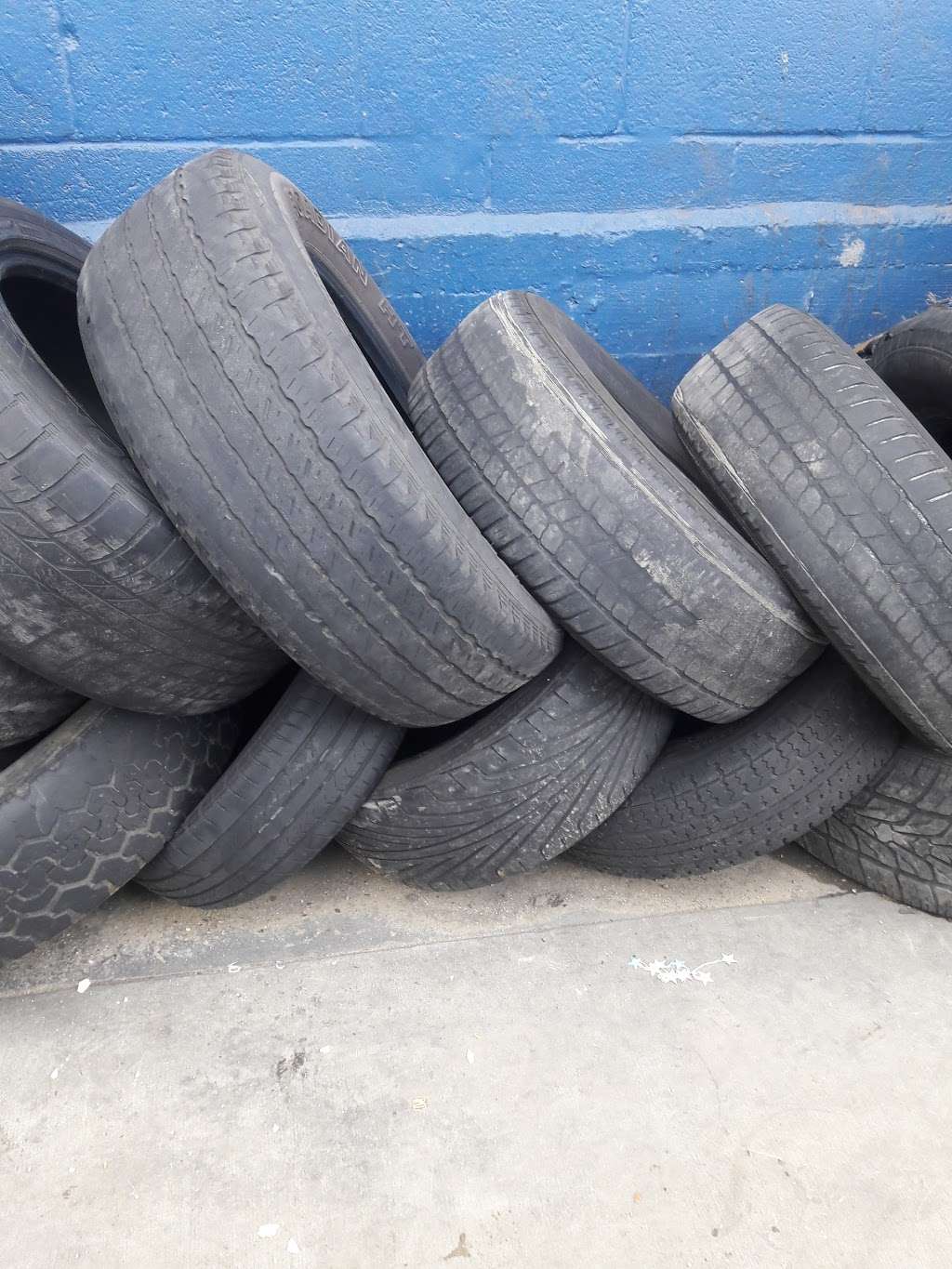 Casarez Used Tires | 1711 N Eastern Ave, Los Angeles, CA 90032, USA | Phone: (323) 269-7101